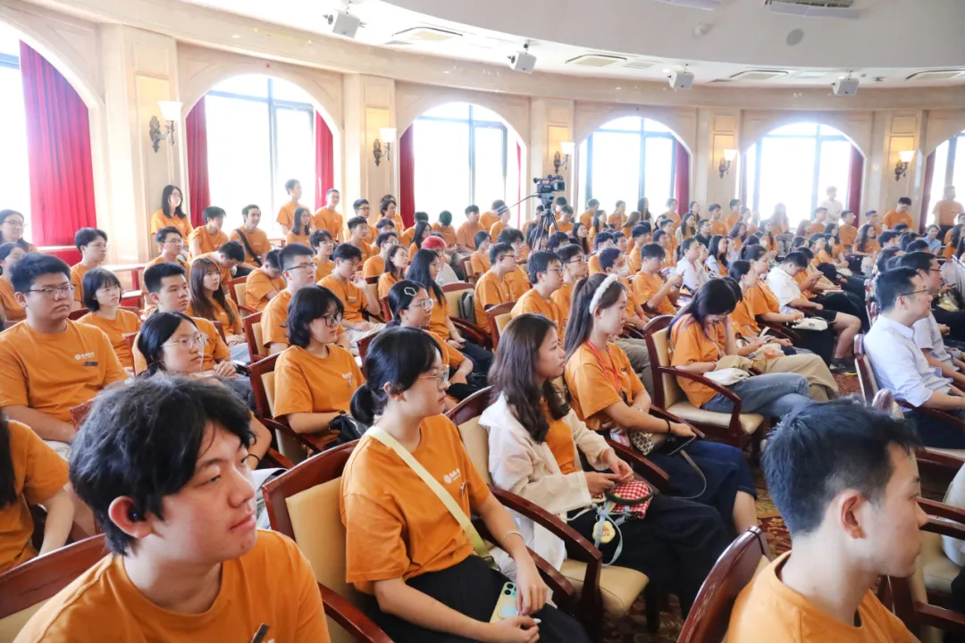 张辉致辞02.jpg 张辉致辞02.jpg